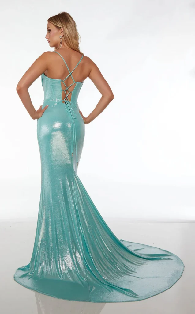Alyce-61490_BLUERADIANCE_2_800x